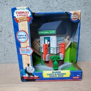 Thomas Train Maron Lights and Sounds Signal Shed